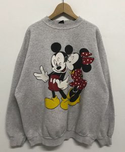 Vintage Mickey and Minnie Sweatshirt (Oztmu)