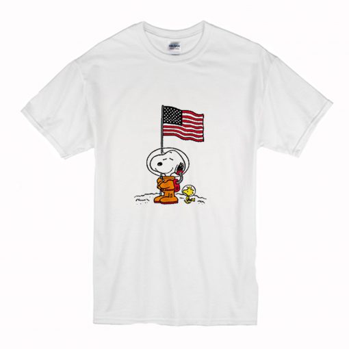 Peanuts Little Boys Snoopy In Space T-Shirt (Oztmu)