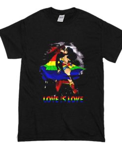 Love Is Love Wonder Woman T-Shirt (Oztmu)