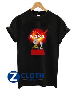 Snoopy and Charlie Brown Black Hole NASA T-Shirt AA